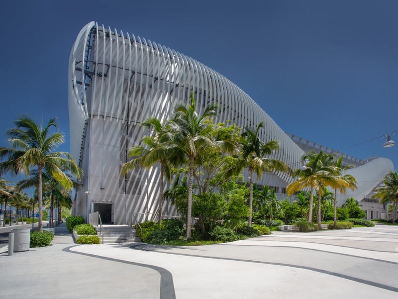 Las Olas Parking Garage preview 2